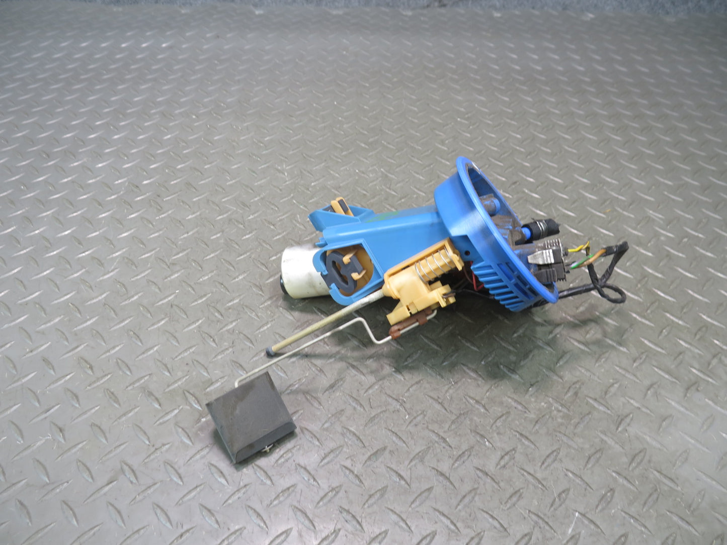 96-99 BMW E36 328iC M52 Fuel Pump Level Sensor Sending Unit Assembly OEM