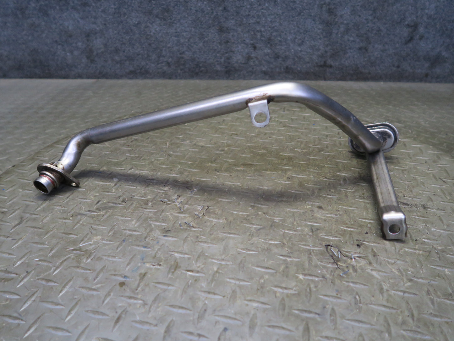 2003-2007 Hummer H2 6.0L Engine Motor Oil Pan Pump Pickup Tube