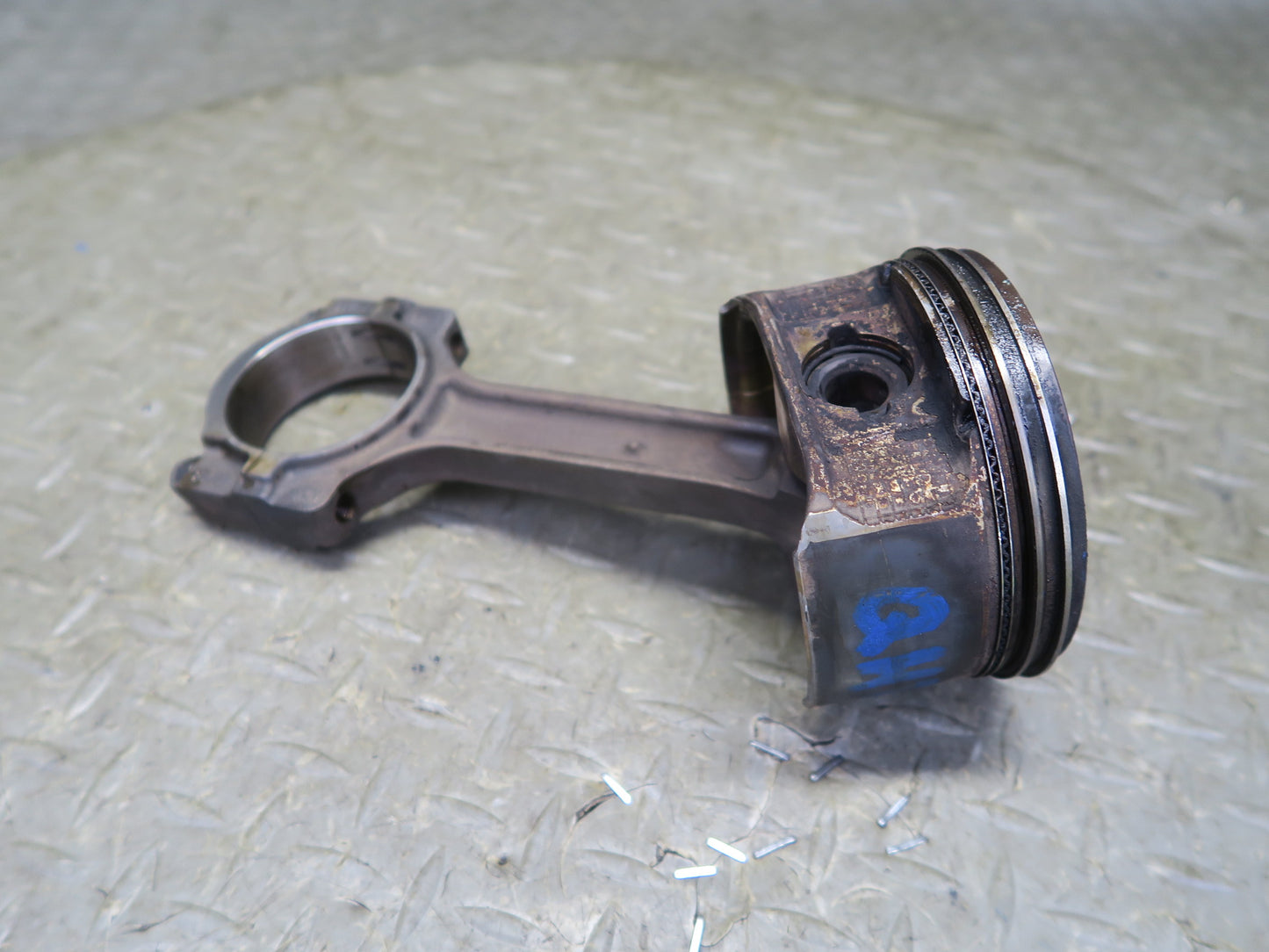 2003-2007 Hummer H2 6.0L LQ4 V8 Engine Piston Connecting Rod Set of 8
