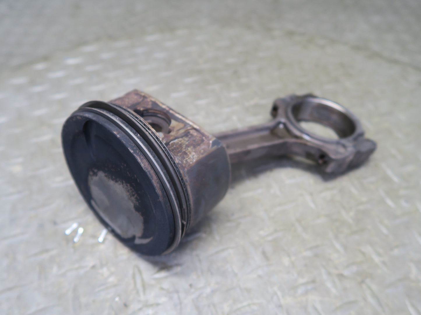 2003-2007 Hummer H2 6.0L LQ4 V8 Engine Piston Connecting Rod Set of 8