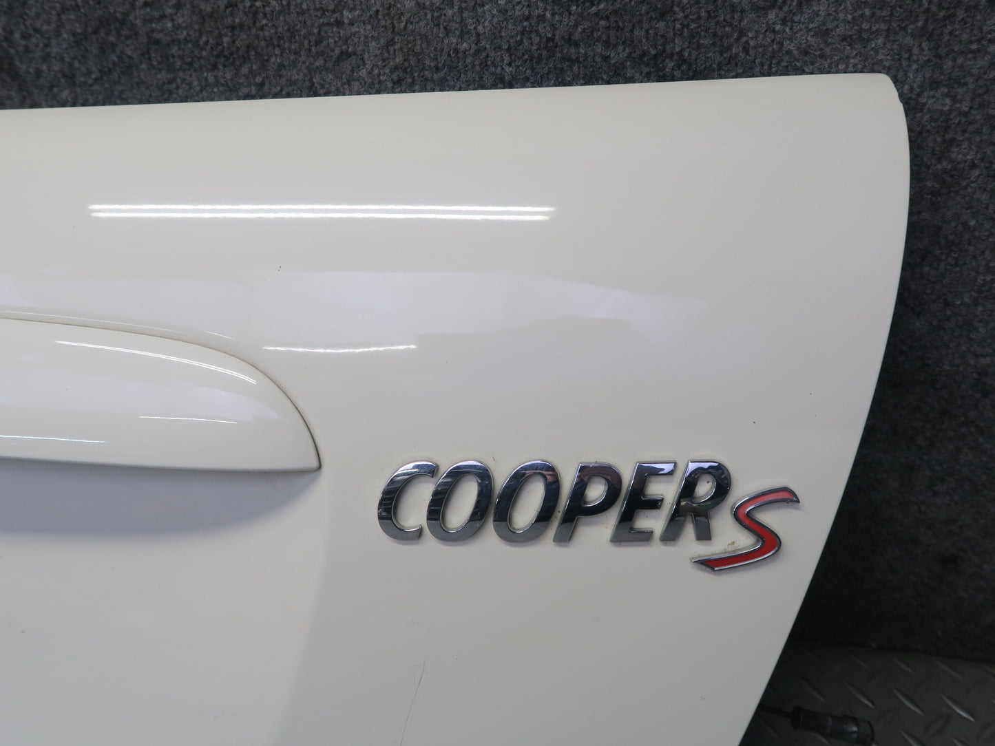 09-15 Mini R57 Convertible Rear Trunk Lid Liftgate Tailgate Hatch White OEM