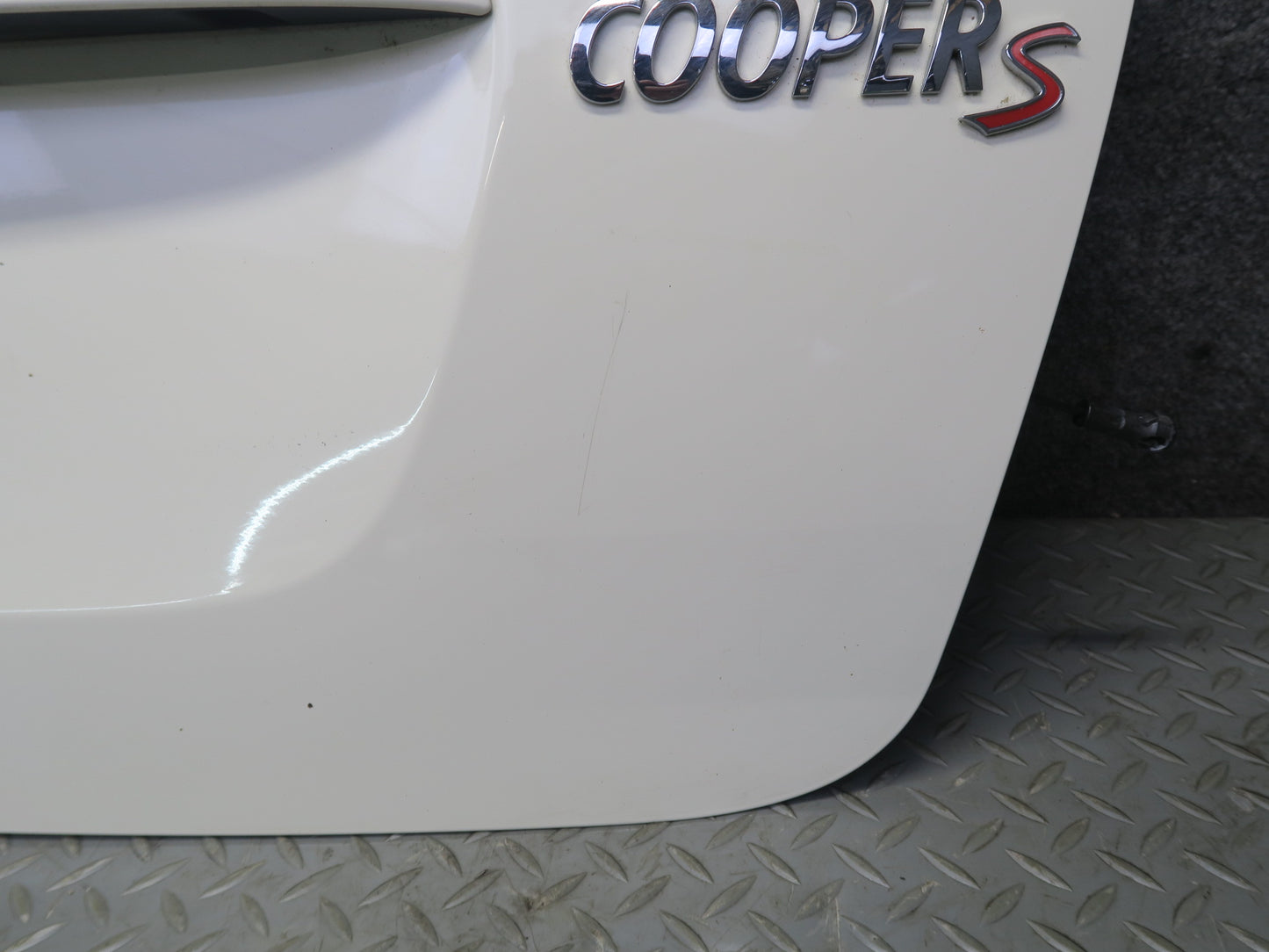 09-15 Mini R57 Convertible Rear Trunk Lid Liftgate Tailgate Hatch White OEM