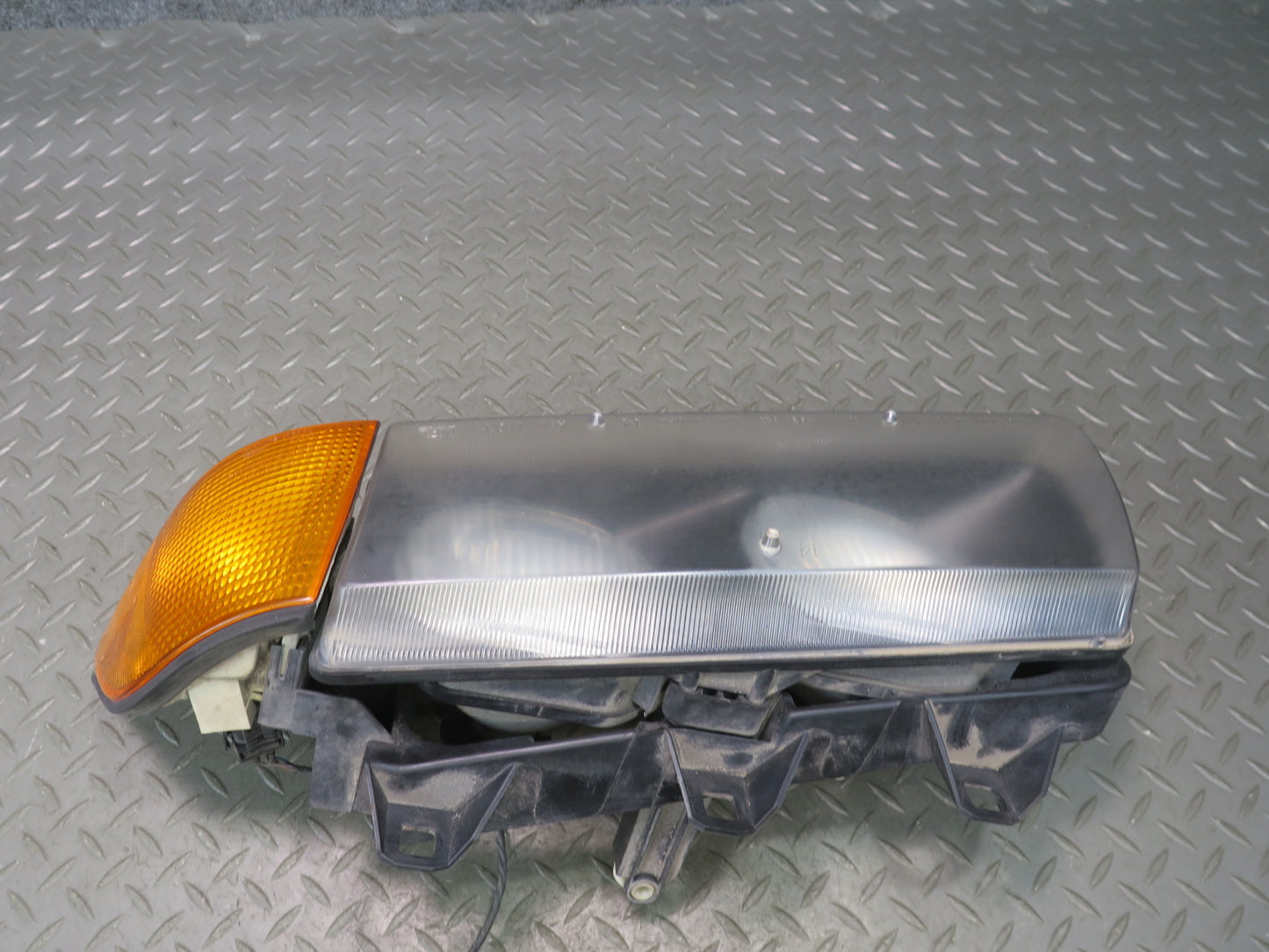 94-99 BMW E36 328iC 2DOOR Set of 4 Front Halogen Headlight Turn Signal Light OEM