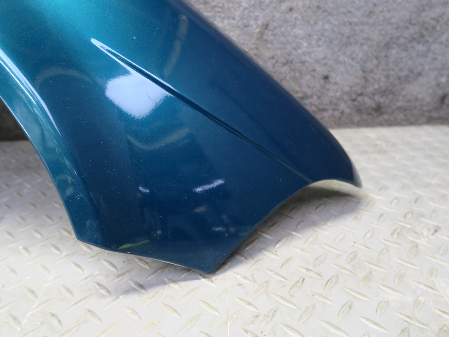 97-99 BMW E36 328iC Coupe Convertible Front Right Fender Shell Panel OEM