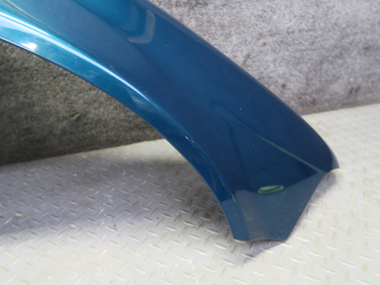 97-99 BMW E36 328iC Coupe Convertible Front Right Fender Shell Panel OEM