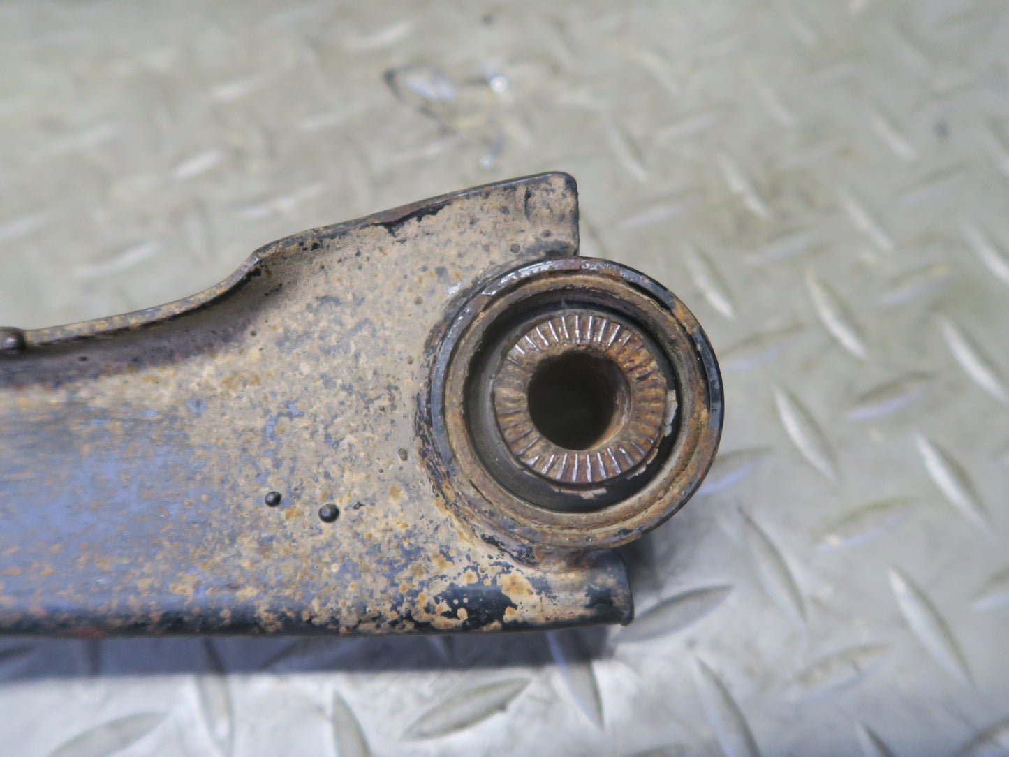 86-92 Toyota Supra MA70L Set of 3 Rear Left Suspension Control Arm OEM