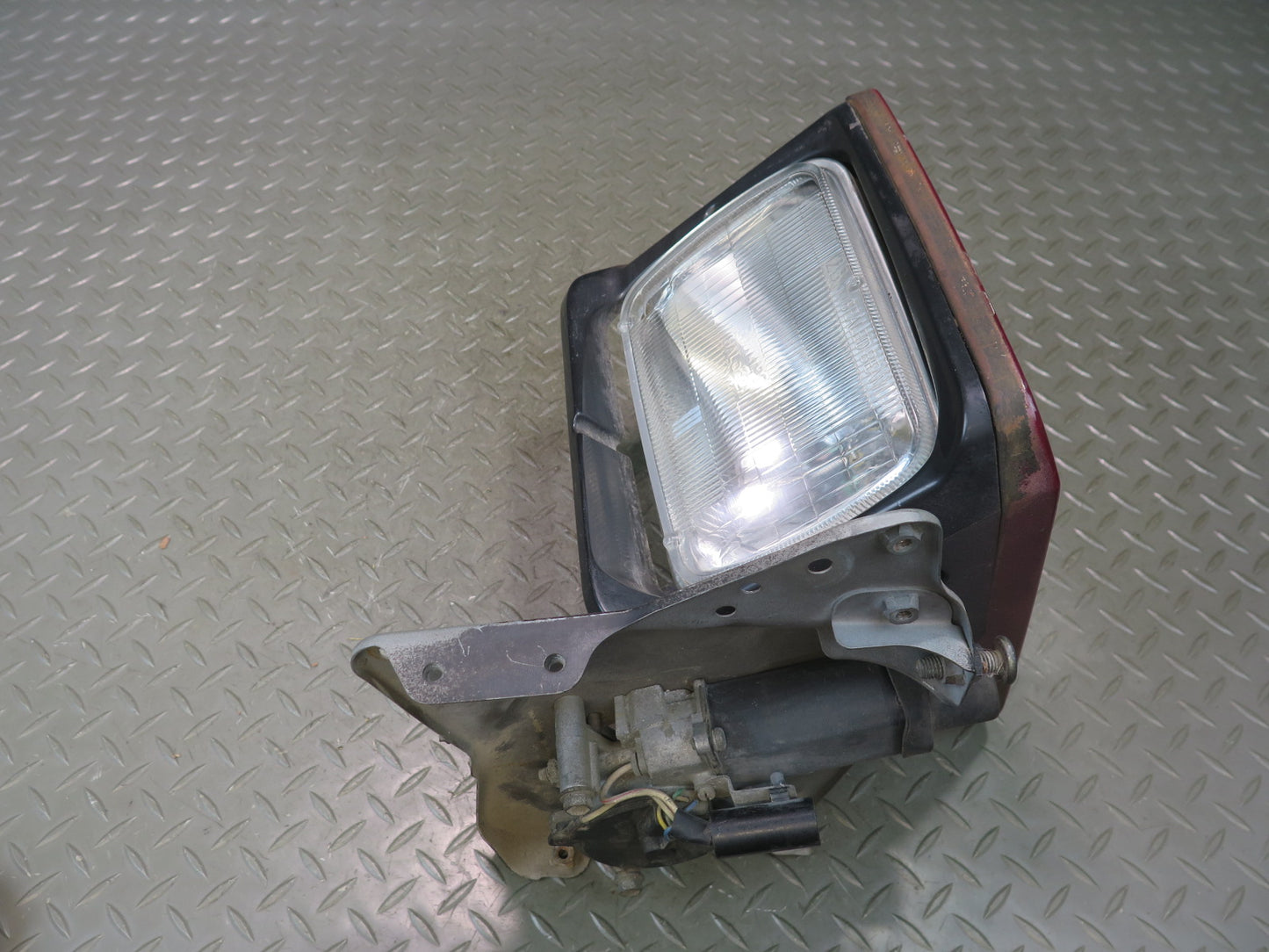 86-87 Toyota Supra MA70L Front Right Headlight POP UP Lamp w Cover & Motor OEM