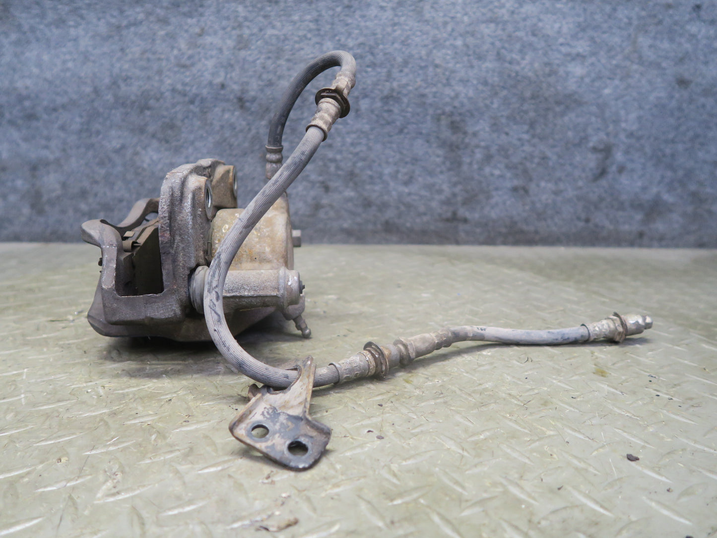 86-90 Toyota Supra MA70LSET of 2 Front Left & Right Brake Caliper OEM