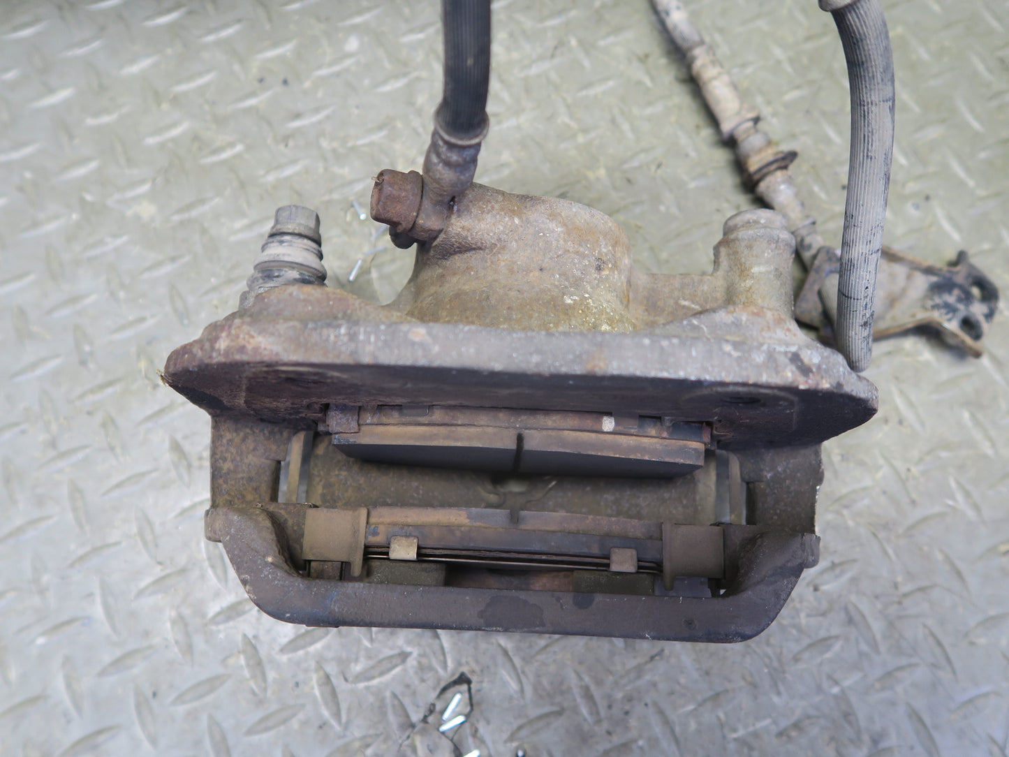 86-90 Toyota Supra MA70LSET of 2 Front Left & Right Brake Caliper OEM