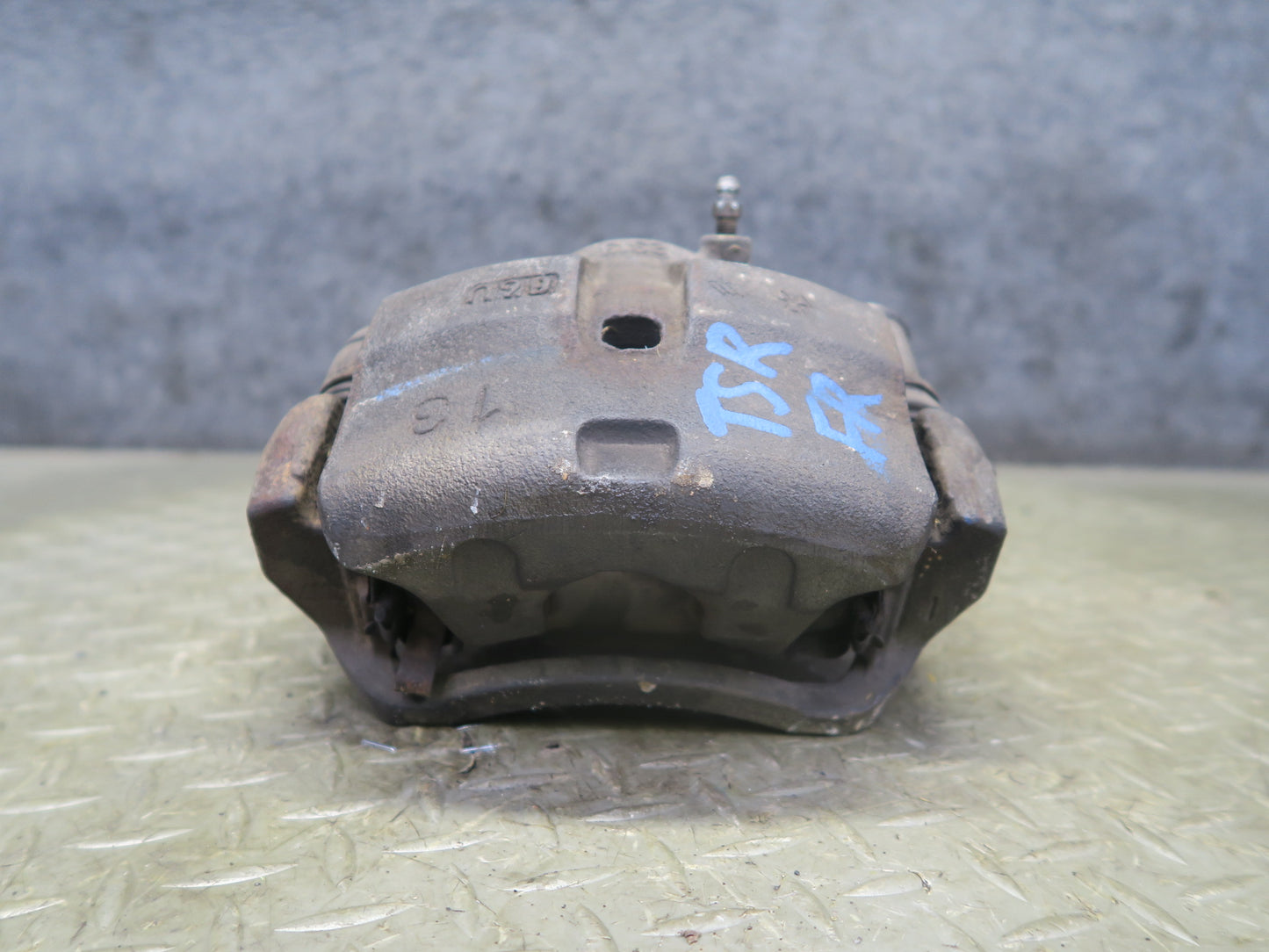 86-90 Toyota Supra MA70LSET of 2 Front Left & Right Brake Caliper OEM