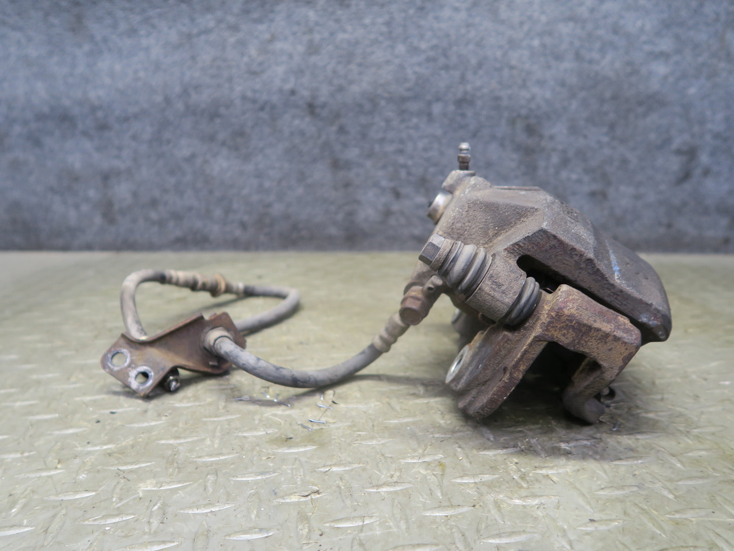 86-90 Toyota Supra MA70LSET of 2 Front Left & Right Brake Caliper OEM