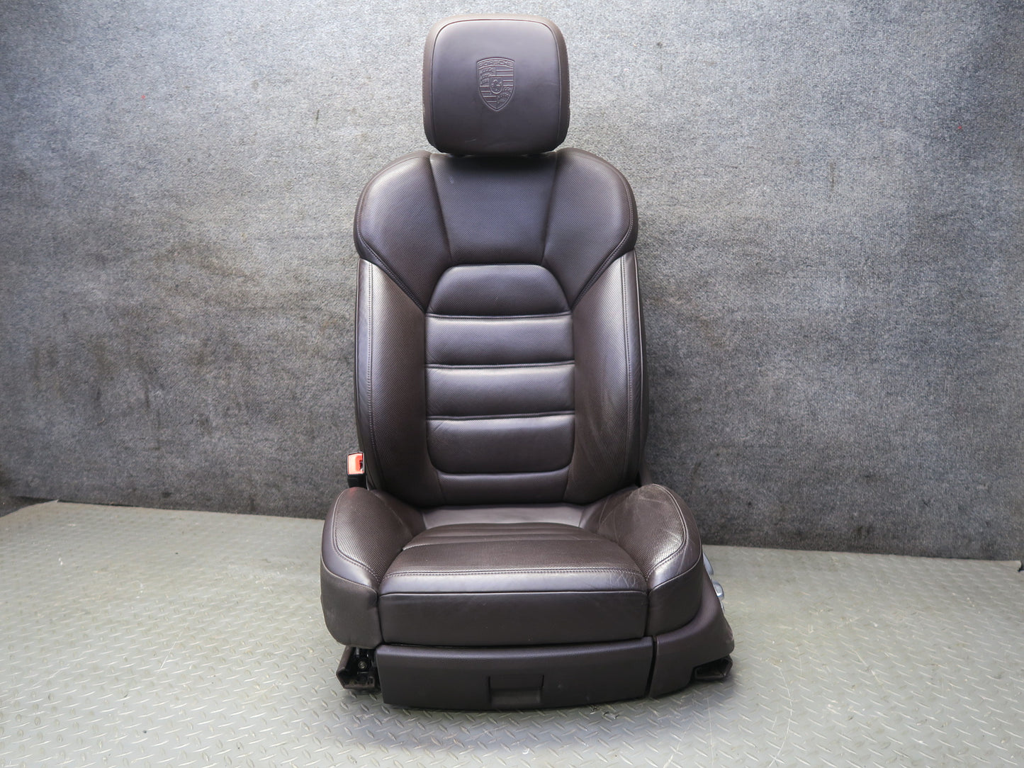 2015-2018 Porsche Macan Front Rear GTS Sport Heated Perforated Leather Seat Set