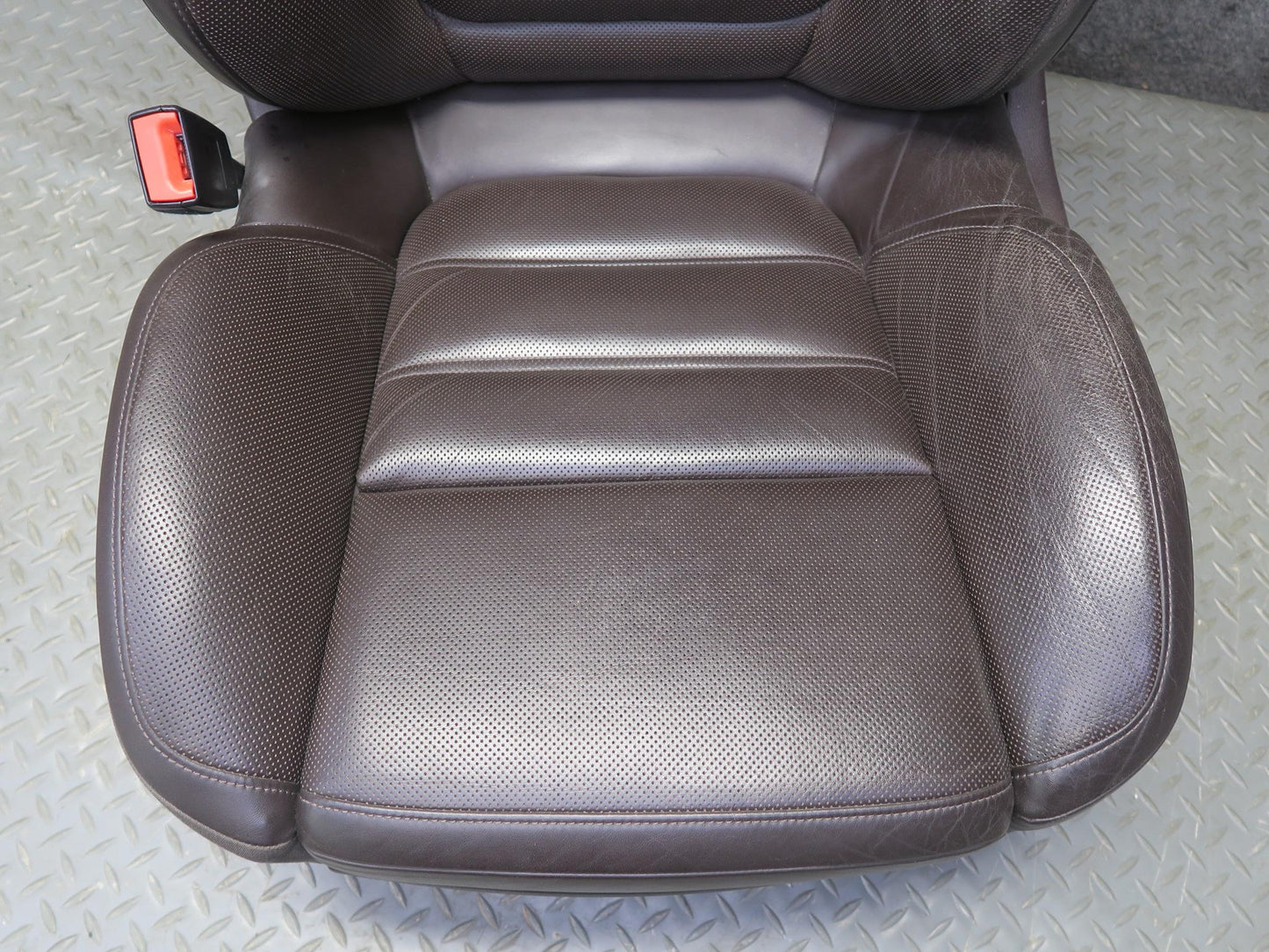 2015-2018 Porsche Macan Front Rear GTS Sport Heated Perforated Leather Seat Set