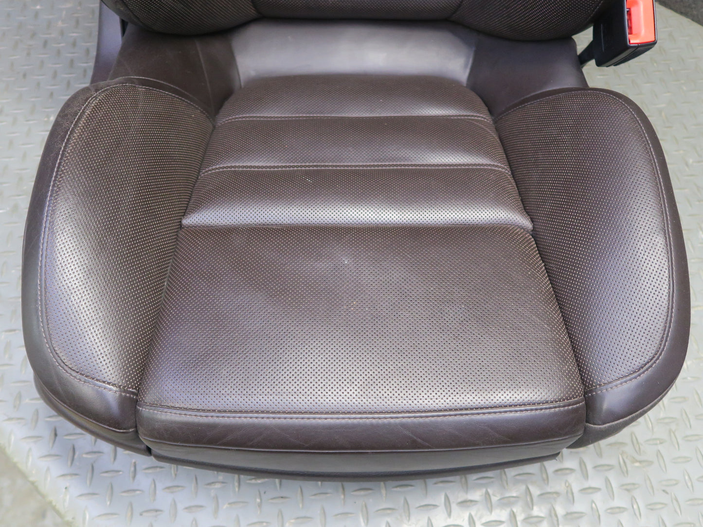 2015-2018 Porsche Macan Front Rear GTS Sport Heated Perforated Leather Seat Set