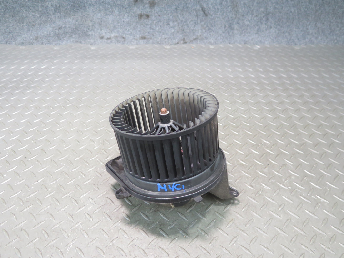 07-13 Mini Cooper R55 R56 R57 R58 R59 A/C Heater Blower Motor Fan 3422646 OEM
