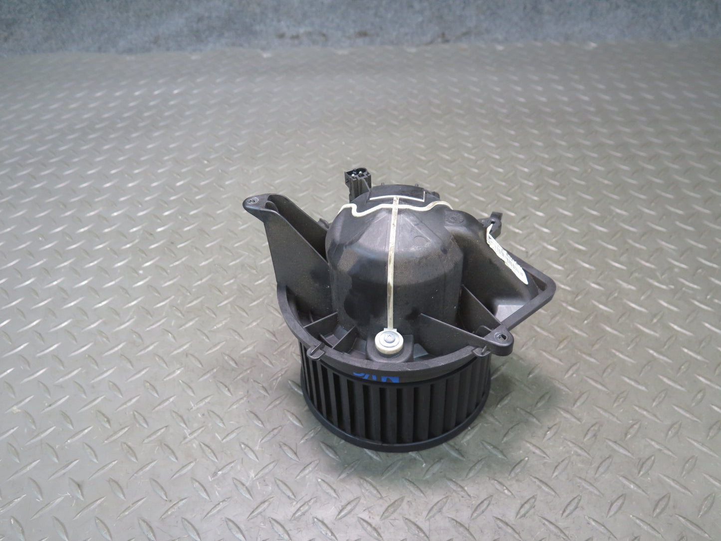 07-13 Mini Cooper R55 R56 R57 R58 R59 A/C Heater Blower Motor Fan 3422646 OEM