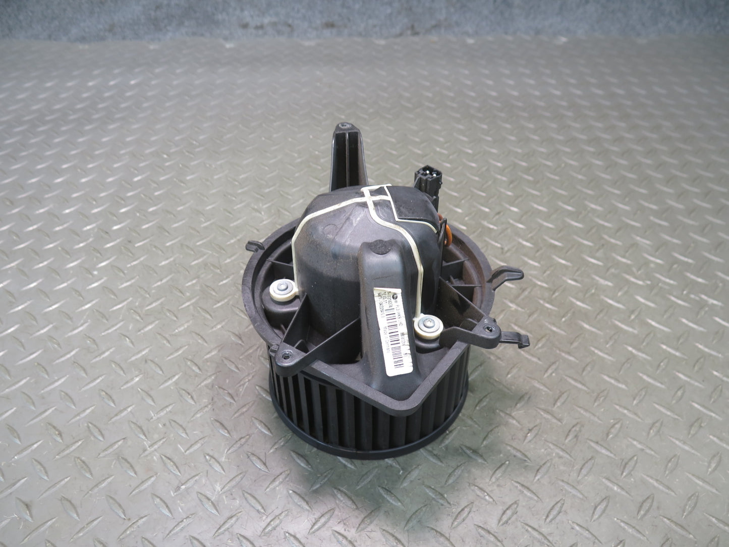 07-13 Mini Cooper R55 R56 R57 R58 R59 A/C Heater Blower Motor Fan 3422646 OEM