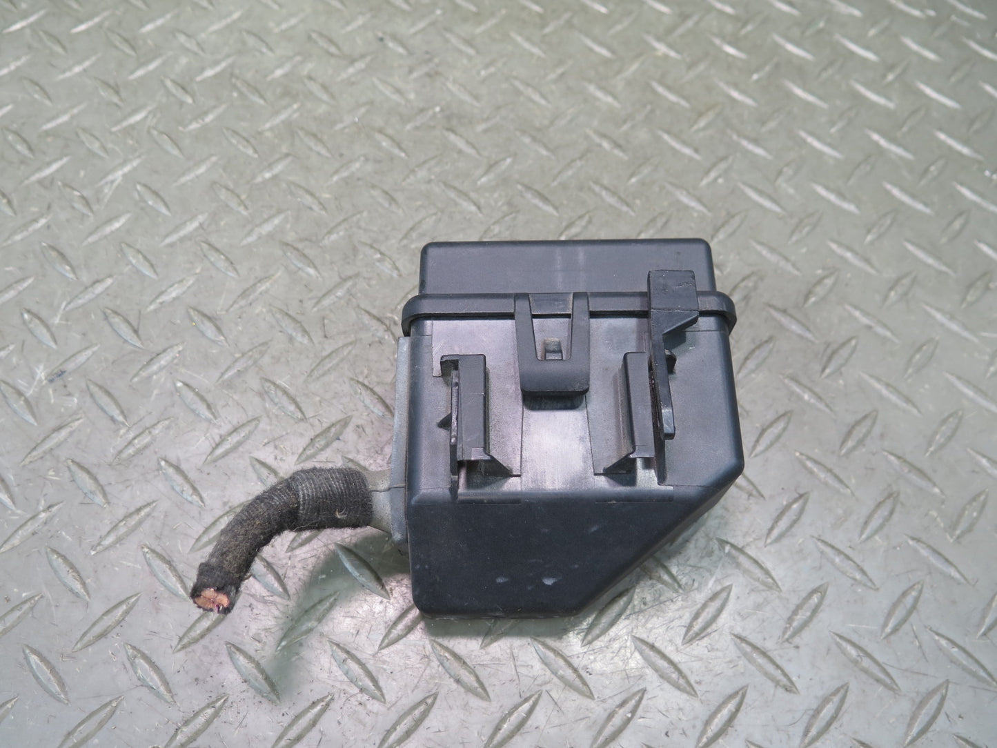 11-15 Mini Cooper R57 Convertible Engine Bay Small Fuse Relay Box OEM