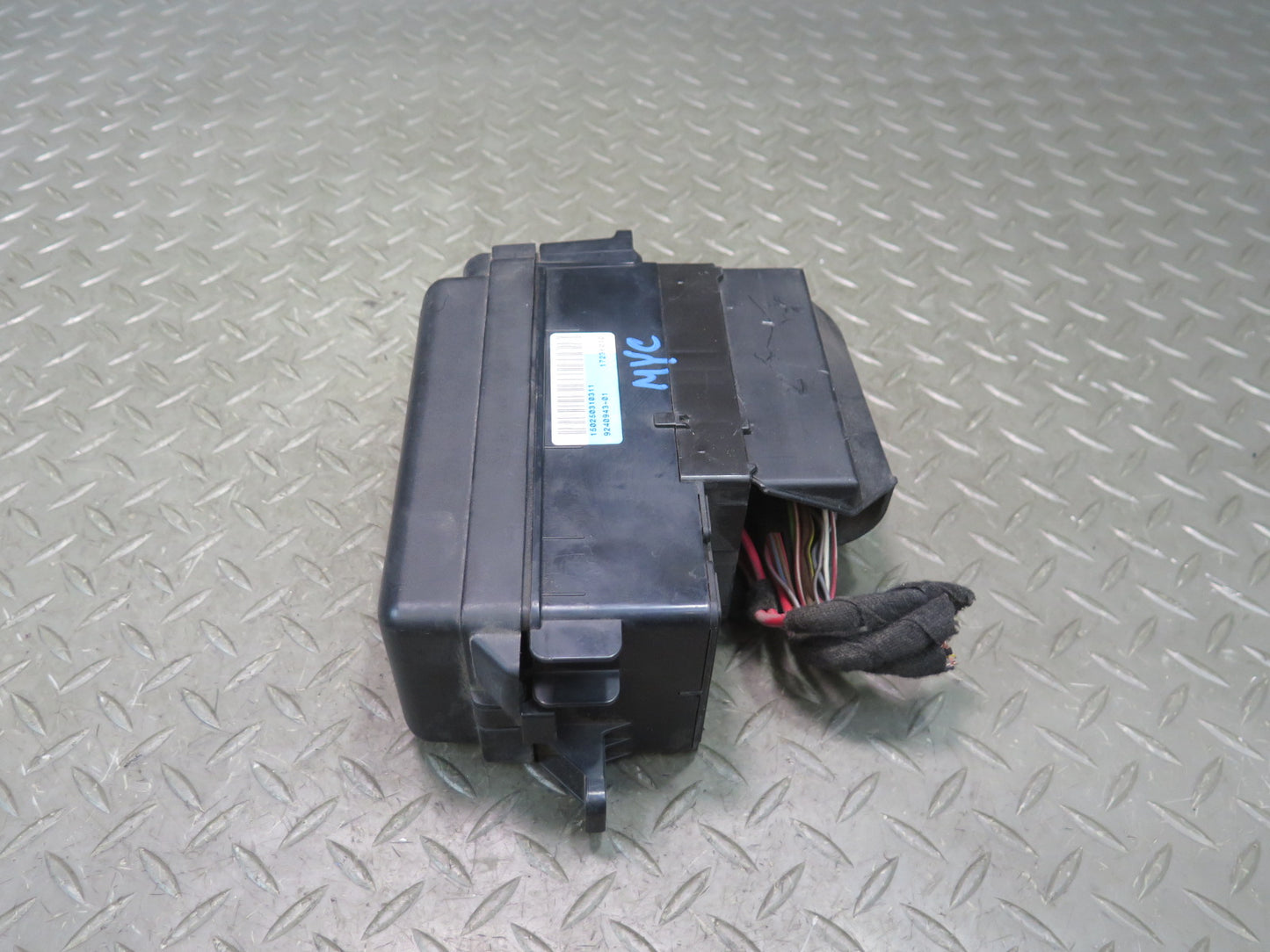 11-15 Mini Cooper R57 Convertible Engine Bay Fuse Relay Box 9240943 OEM