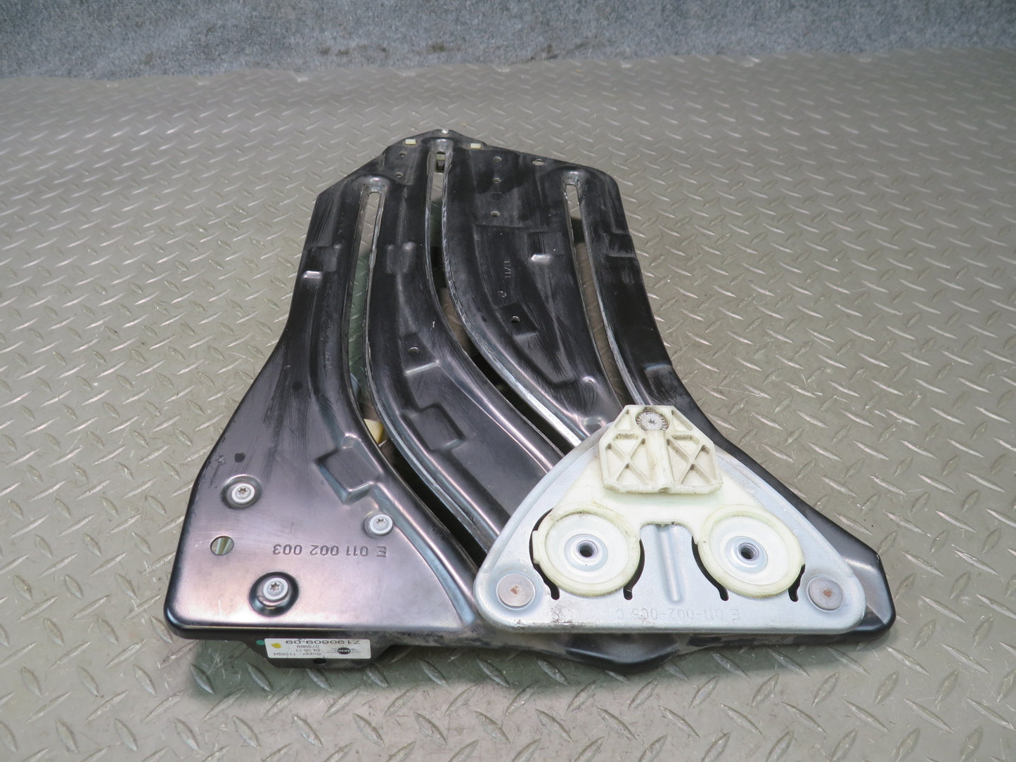 09-15 Mini Cooper S R57 Convertible Rear Left Window Regulator w Motor OEM