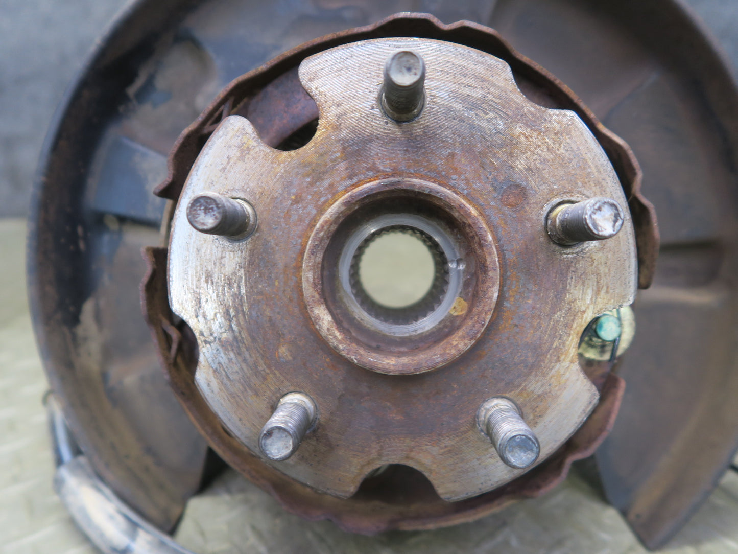 86-92 Toyota Supra MA70L Rear Left Spindle Knuckle Wheel Hub Bearing OEM