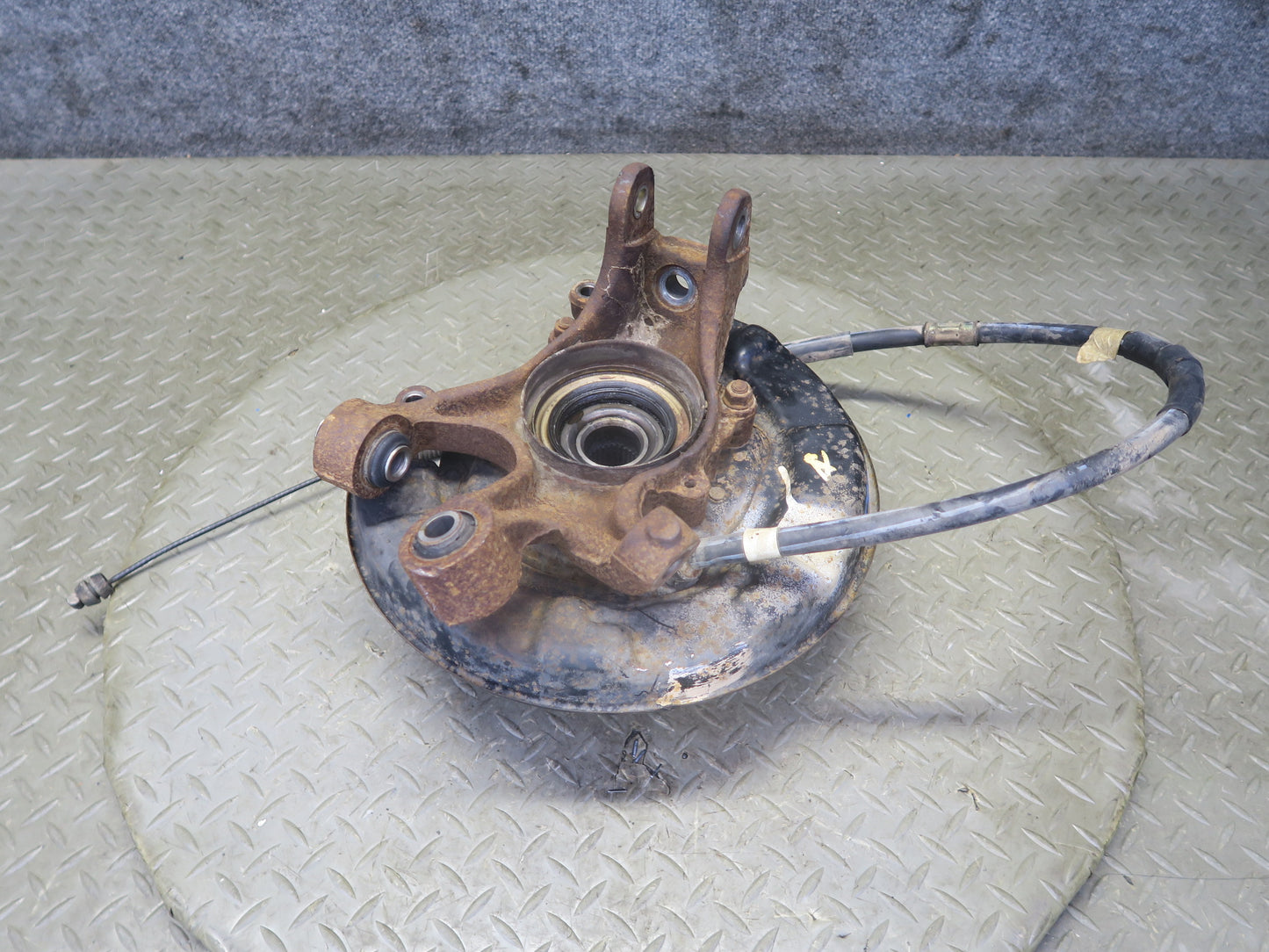 86-92 Toyota Supra MA70L Rear Left Spindle Knuckle Wheel Hub Bearing OEM