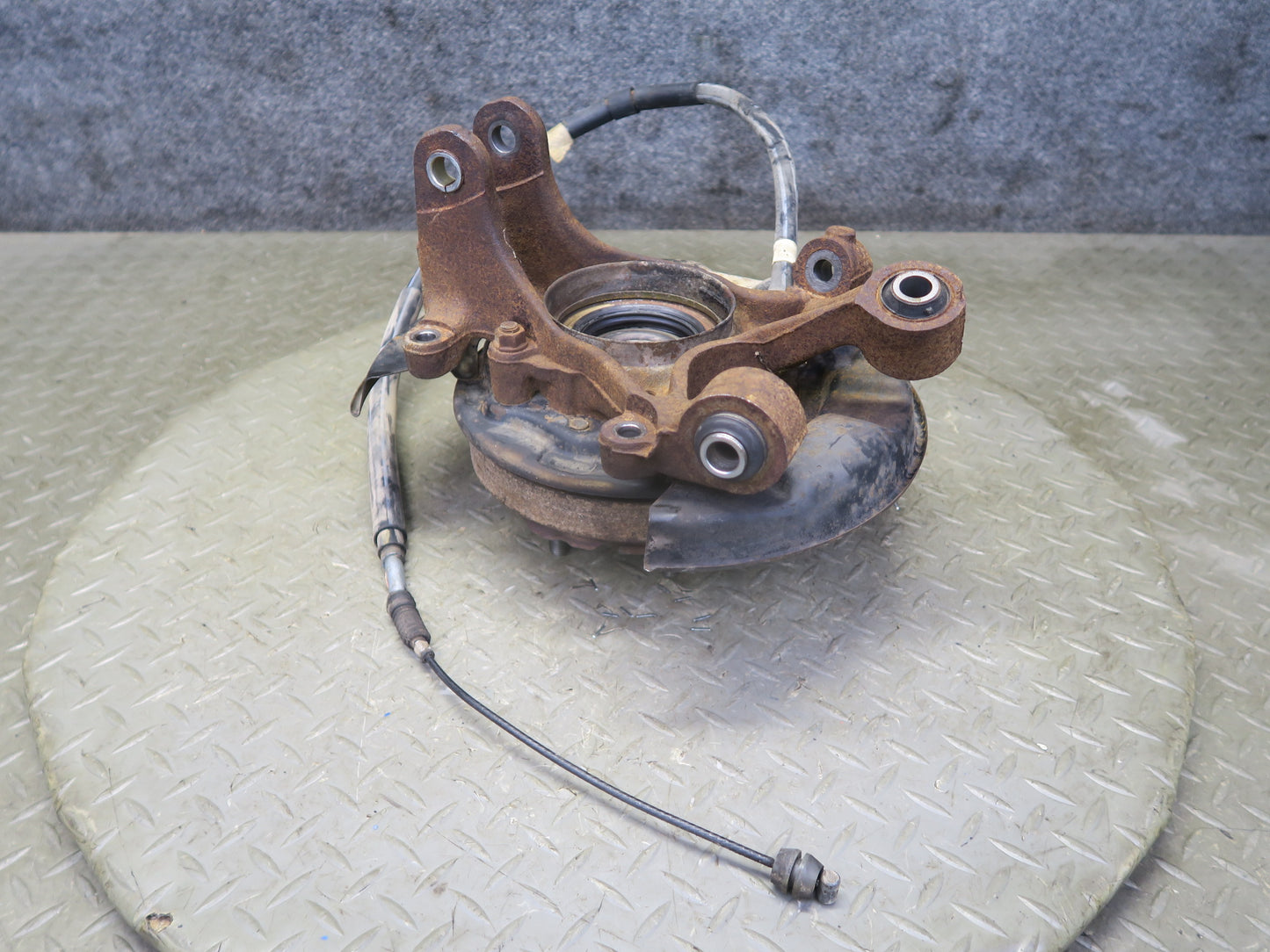 86-92 Toyota Supra MA70L Rear Left Spindle Knuckle Wheel Hub Bearing OEM