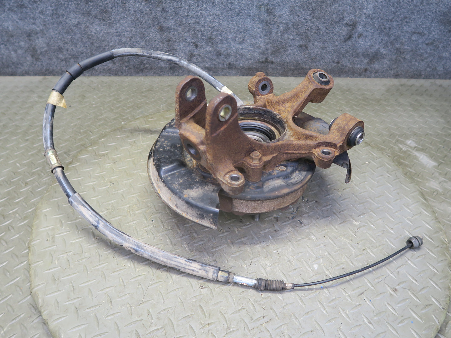 86-92 Toyota Supra MA70L Rear Left Spindle Knuckle Wheel Hub Bearing OEM