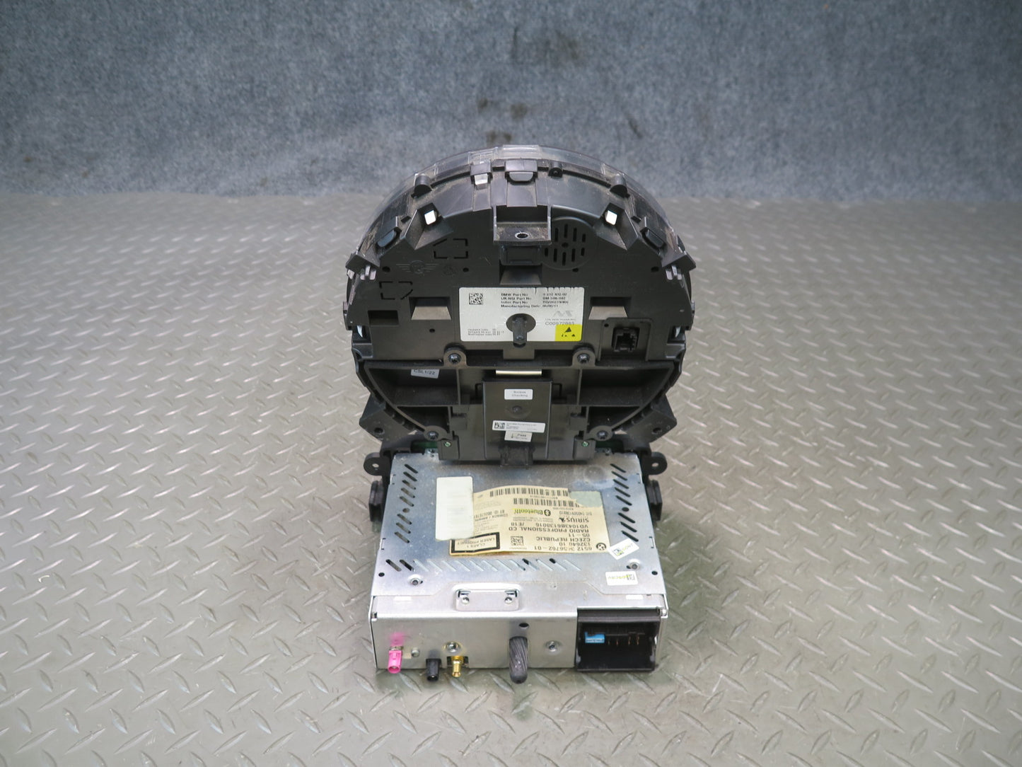11-12 Mini Cooper R55 R56 R58 R59 R57 Speedometer w Radio CD Player Receiver OEM