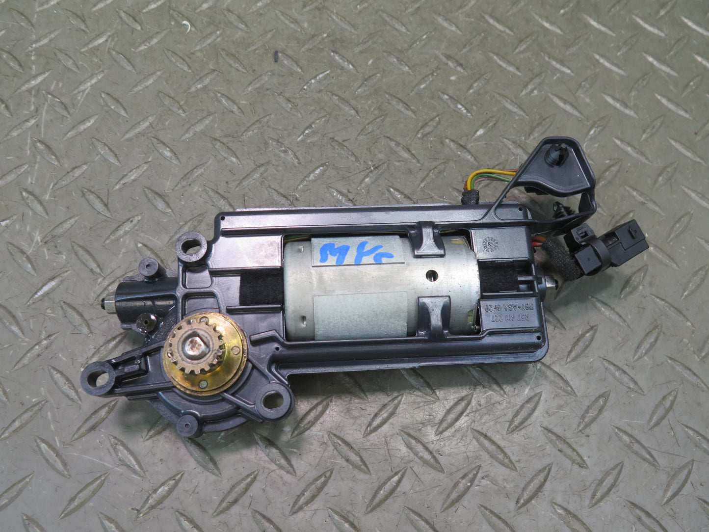 09-15 Mini Cooper R57 Convertible ASD Folding Sliding Roof Motor Drive Unit OEM