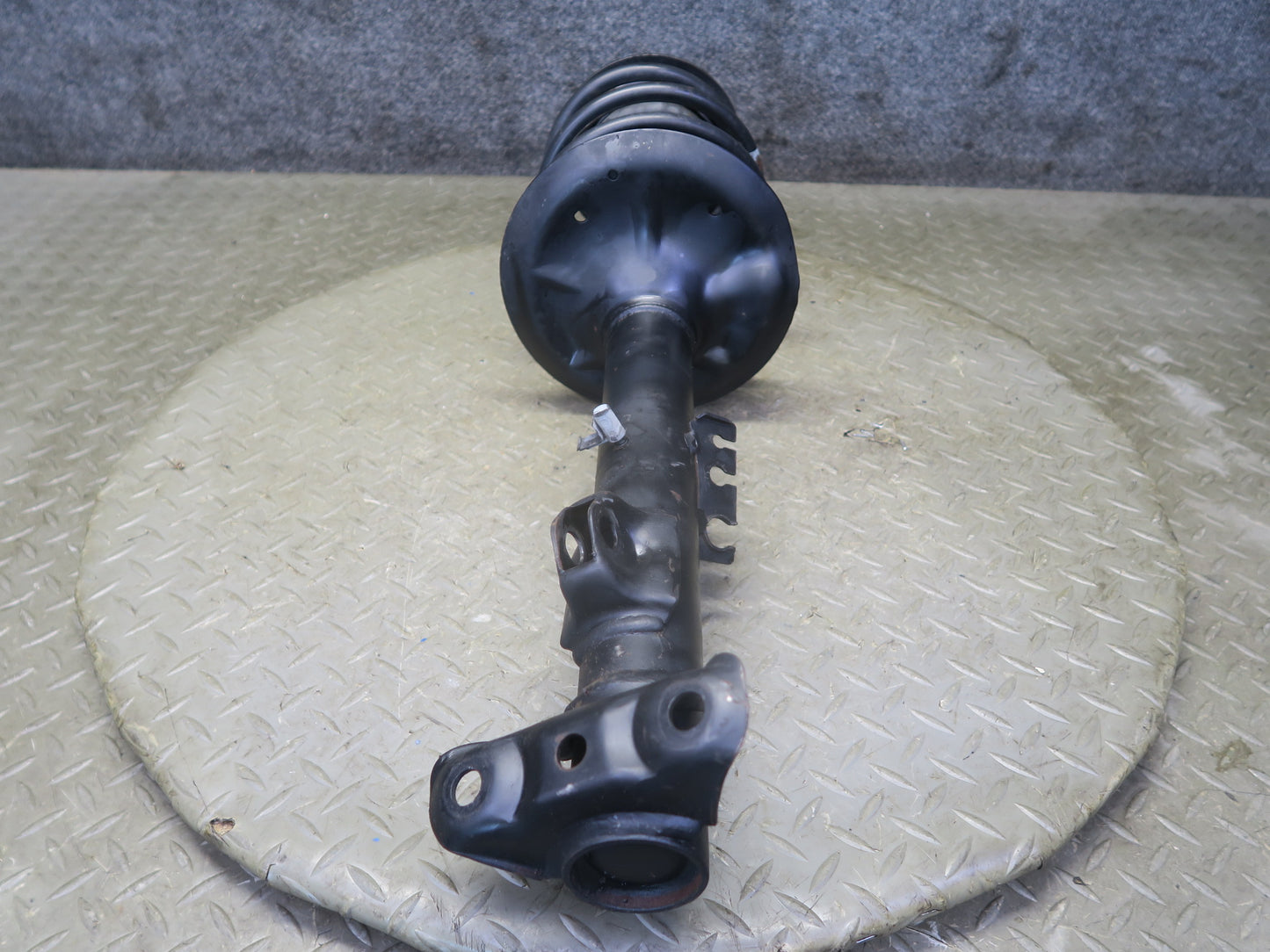 96-99 BMW E36 328iC Convertible Set of 2 Front Aftermarket Strut Shock Absorber