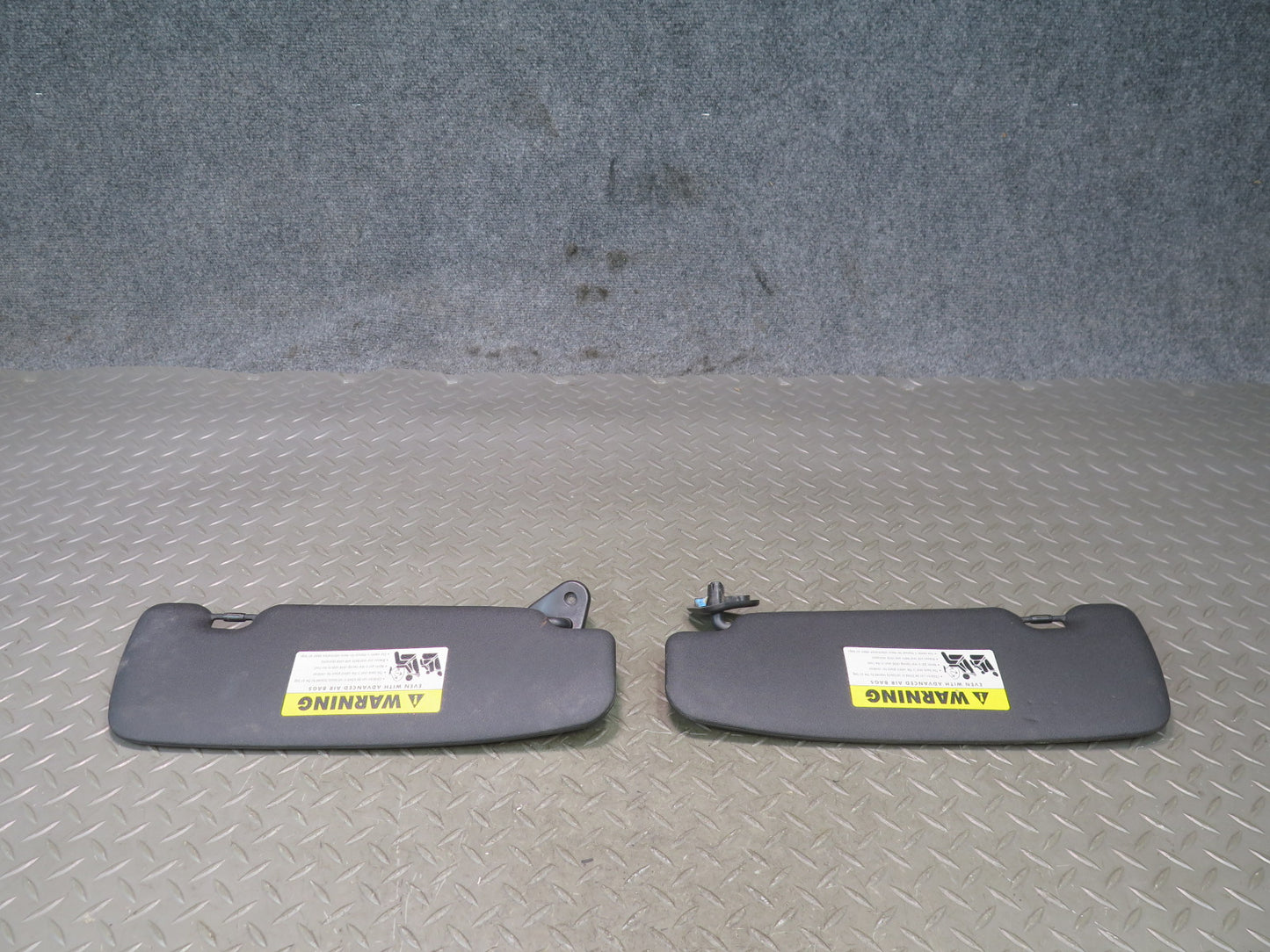 09-15 Mini Cooper R57 Convertible Set of 2 Front Left & Right Sun Visor OEM