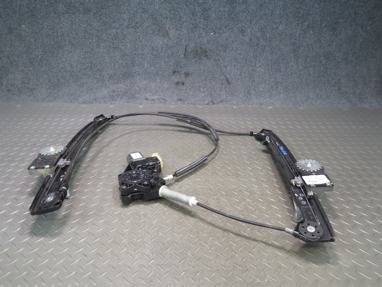 07-13 Mini Cooper R55 R56 R57 Front Right Window Regulator w Motor 2757044 OEM