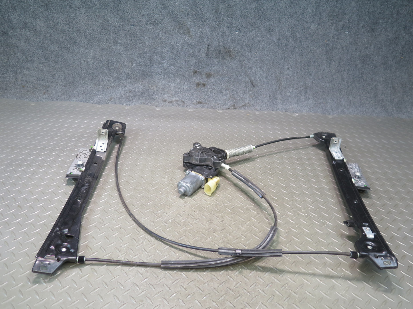 07-13 Mini Cooper R55 R56 R57 Front Right Window Regulator w Motor 2757044 OEM