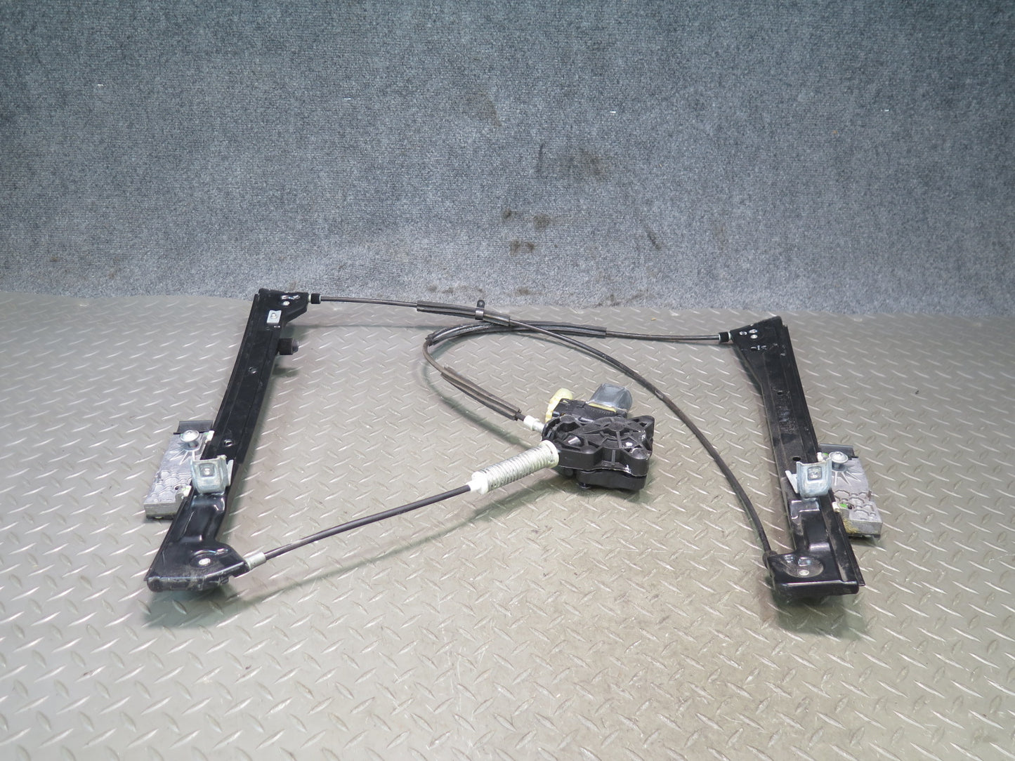 07-13 Mini Cooper R55 R56 R57 Front Right Window Regulator w Motor 2757044 OEM