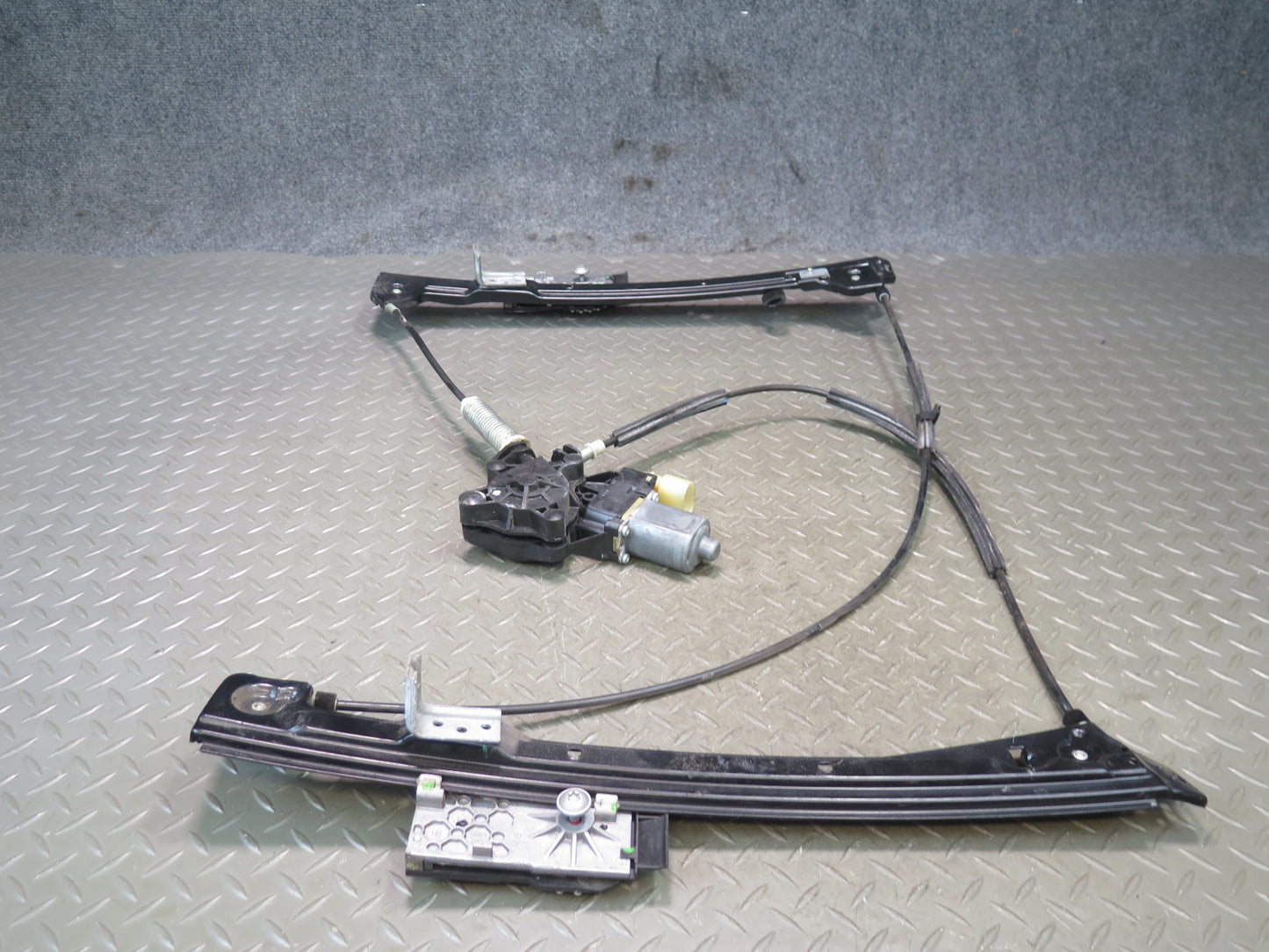 07-13 Mini Cooper R55 R56 R57 Front Right Window Regulator w Motor 2757044 OEM