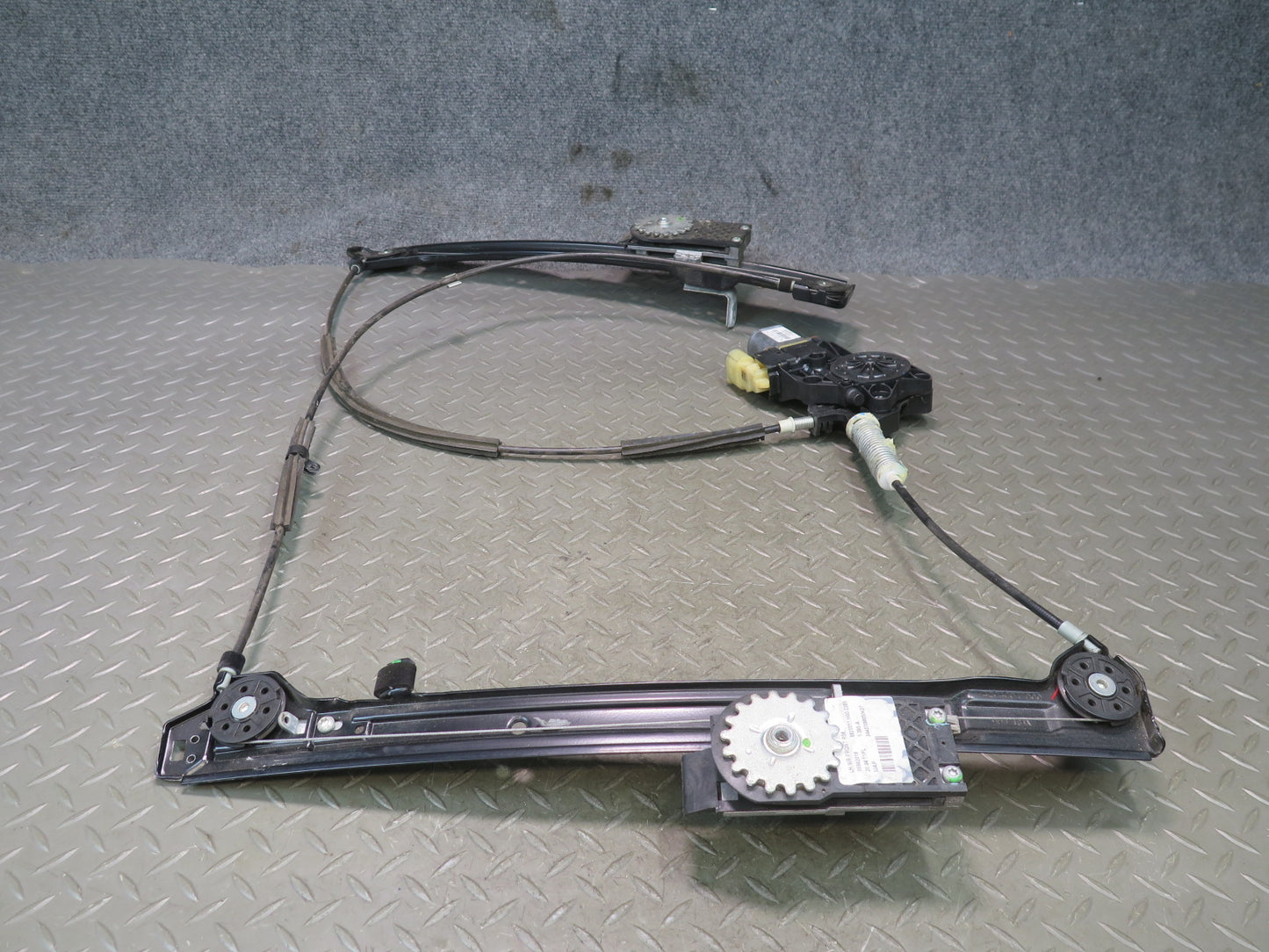 07-13 Mini R55 R56 R57 Front Left Door Window Regulator w Motor 2757043 OEM