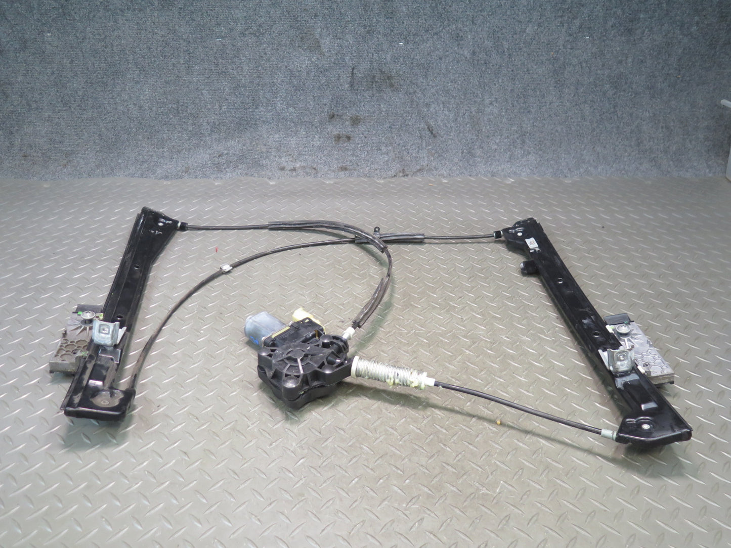 07-13 Mini R55 R56 R57 Front Left Door Window Regulator w Motor 2757043 OEM