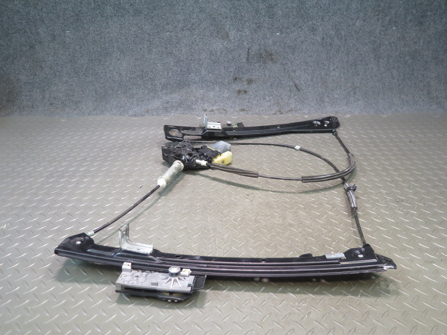 07-13 Mini R55 R56 R57 Front Left Door Window Regulator w Motor 2757043 OEM