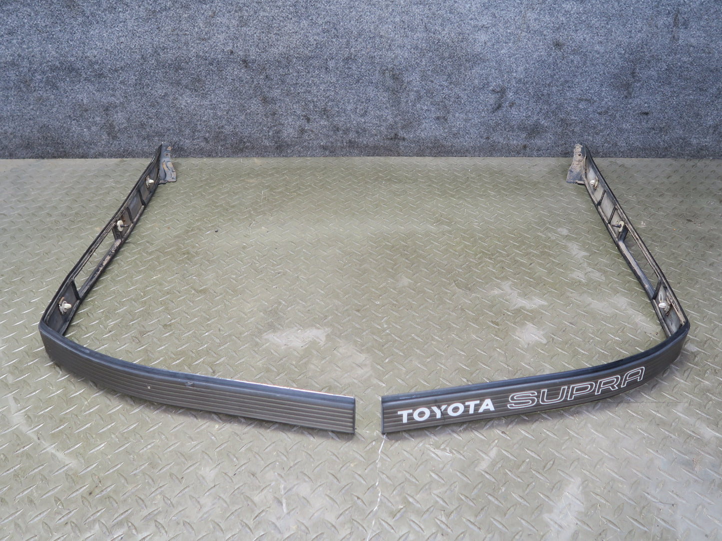 86-88 Toyota Supra MA70L NON Turbo Set of 2 Rear Bumper Quarter Molding Trim OEM