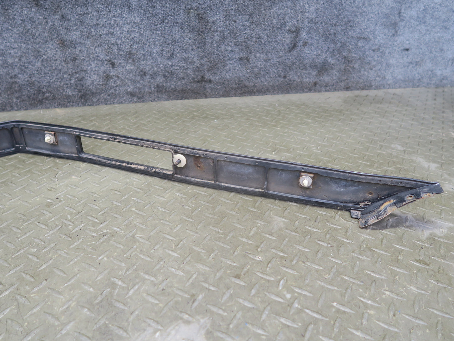 86-88 Toyota Supra MA70L NON Turbo Set of 2 Rear Bumper Quarter Molding Trim OEM