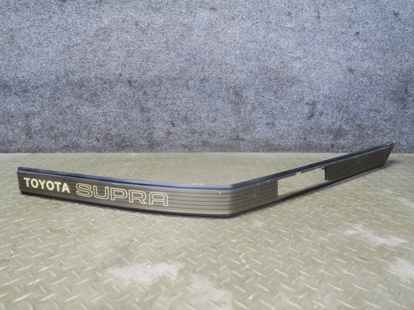 86-88 Toyota Supra MA70L NON Turbo Set of 2 Rear Bumper Quarter Molding Trim OEM