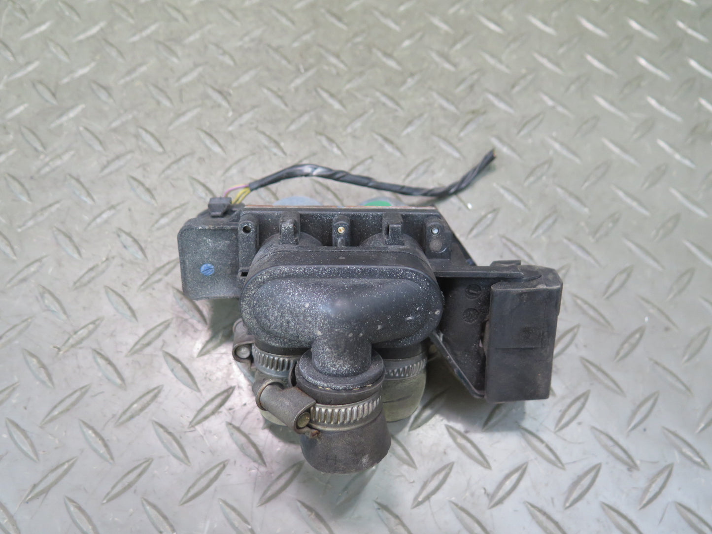 94-99 BMW E36 325iC 328iC Heater Control Water Valve 79K Miles OEM