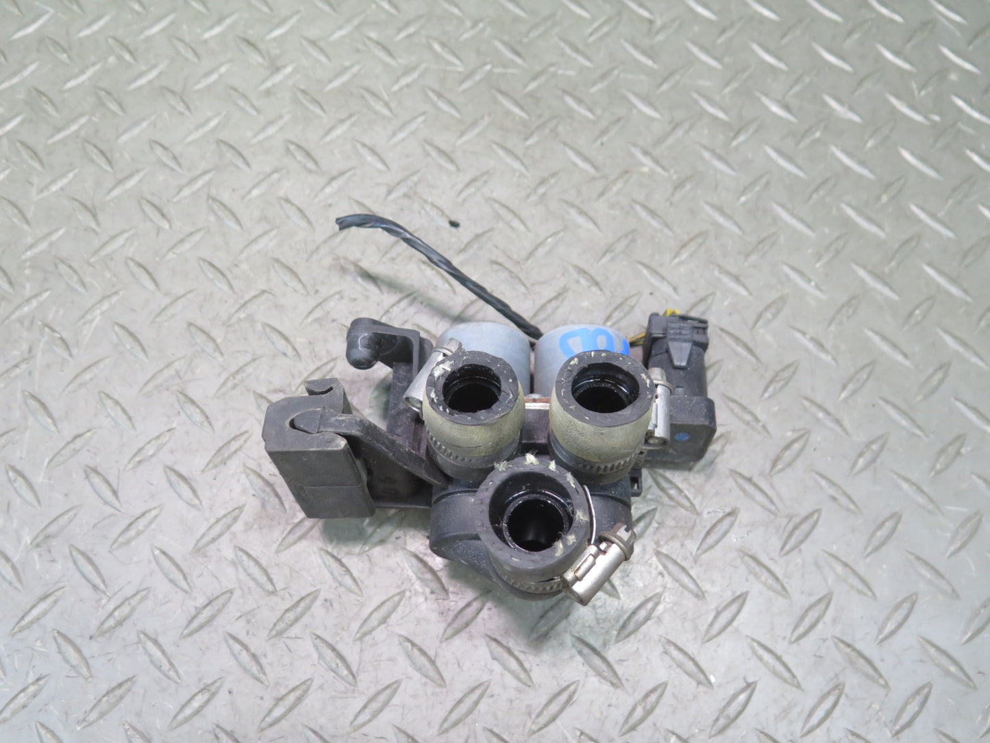 94-99 BMW E36 325iC 328iC Heater Control Water Valve 79K Miles OEM