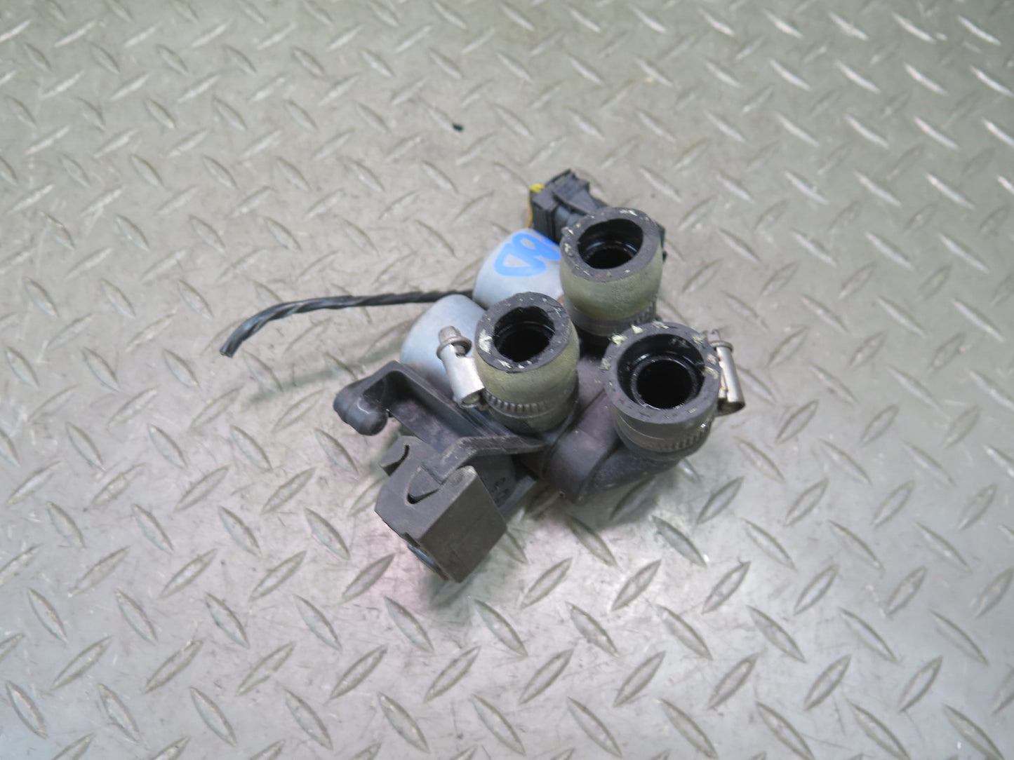 94-99 BMW E36 325iC 328iC Heater Control Water Valve 79K Miles OEM
