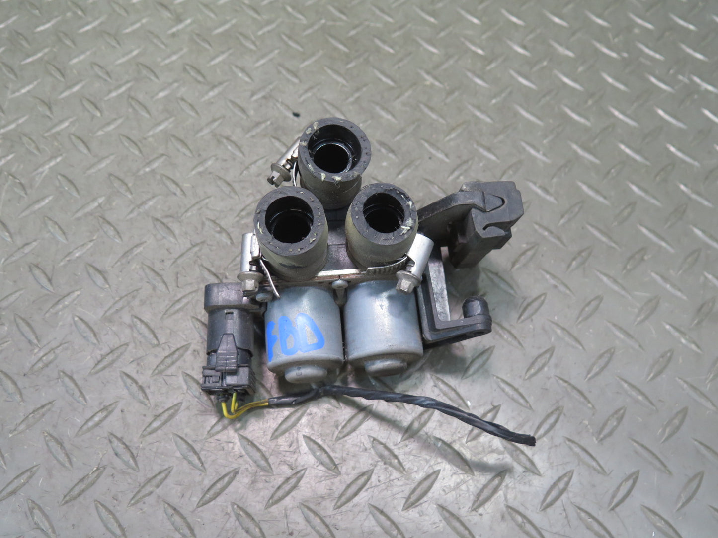 94-99 BMW E36 325iC 328iC Heater Control Water Valve 79K Miles OEM