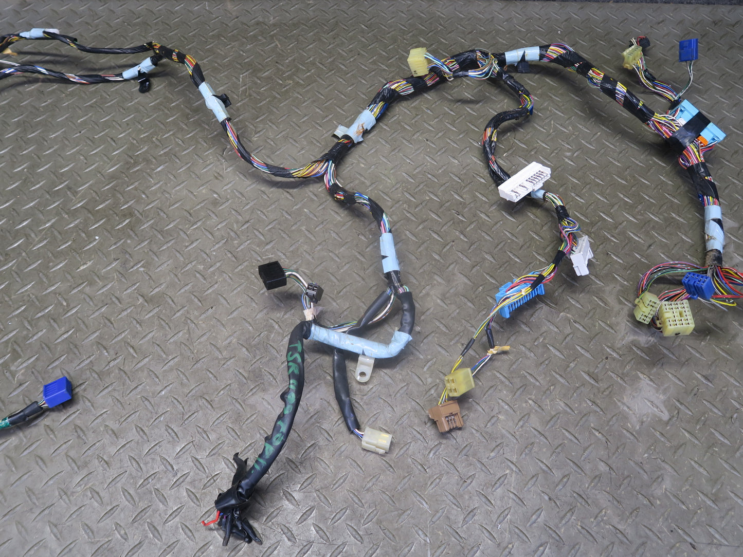 1986 Toyota Supra MA70L Dash Cluster Wire Wiring Harness 82141-14810 OEM