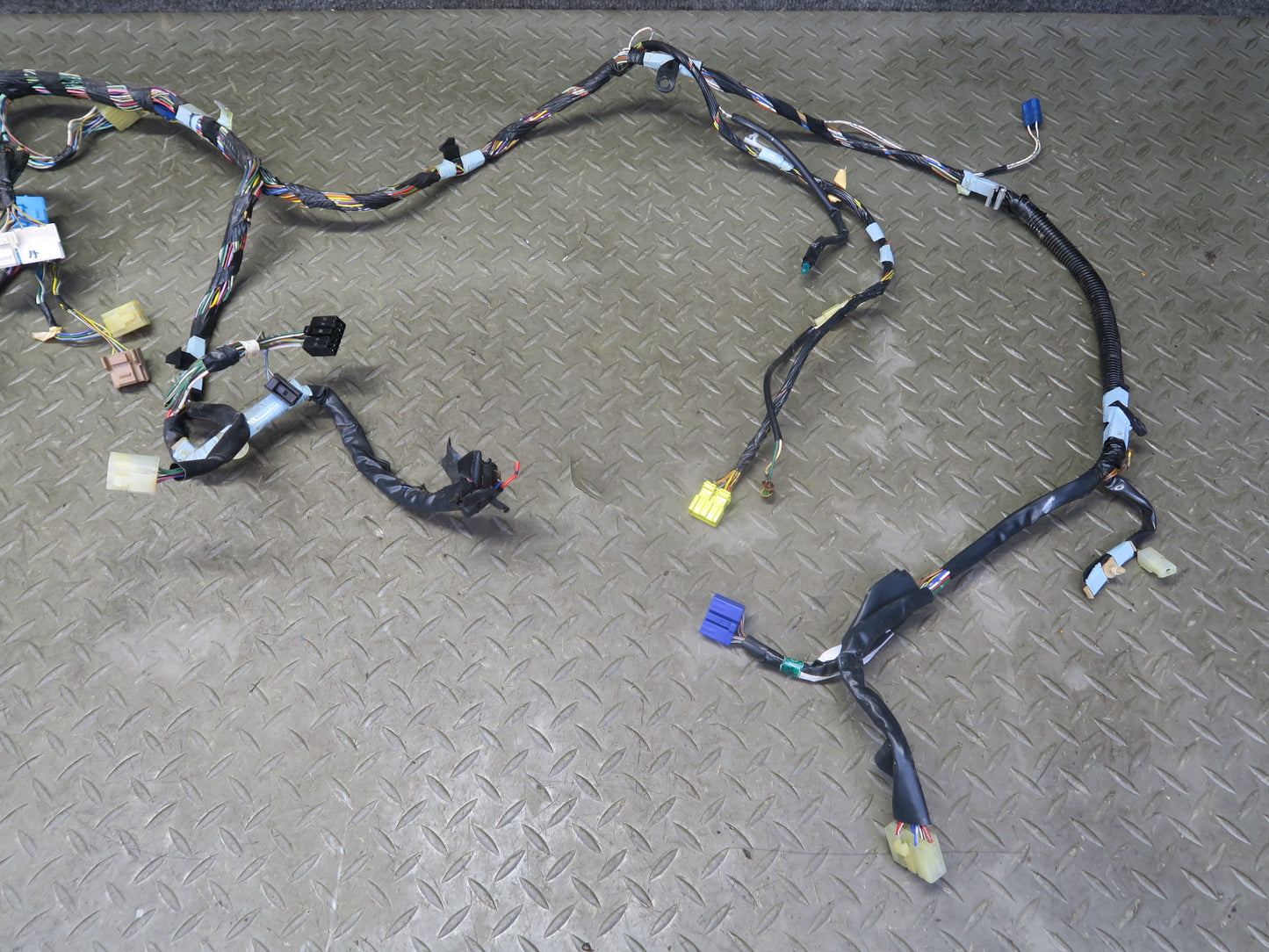 1986 Toyota Supra MA70L Dash Cluster Wire Wiring Harness 82141-14810 OEM