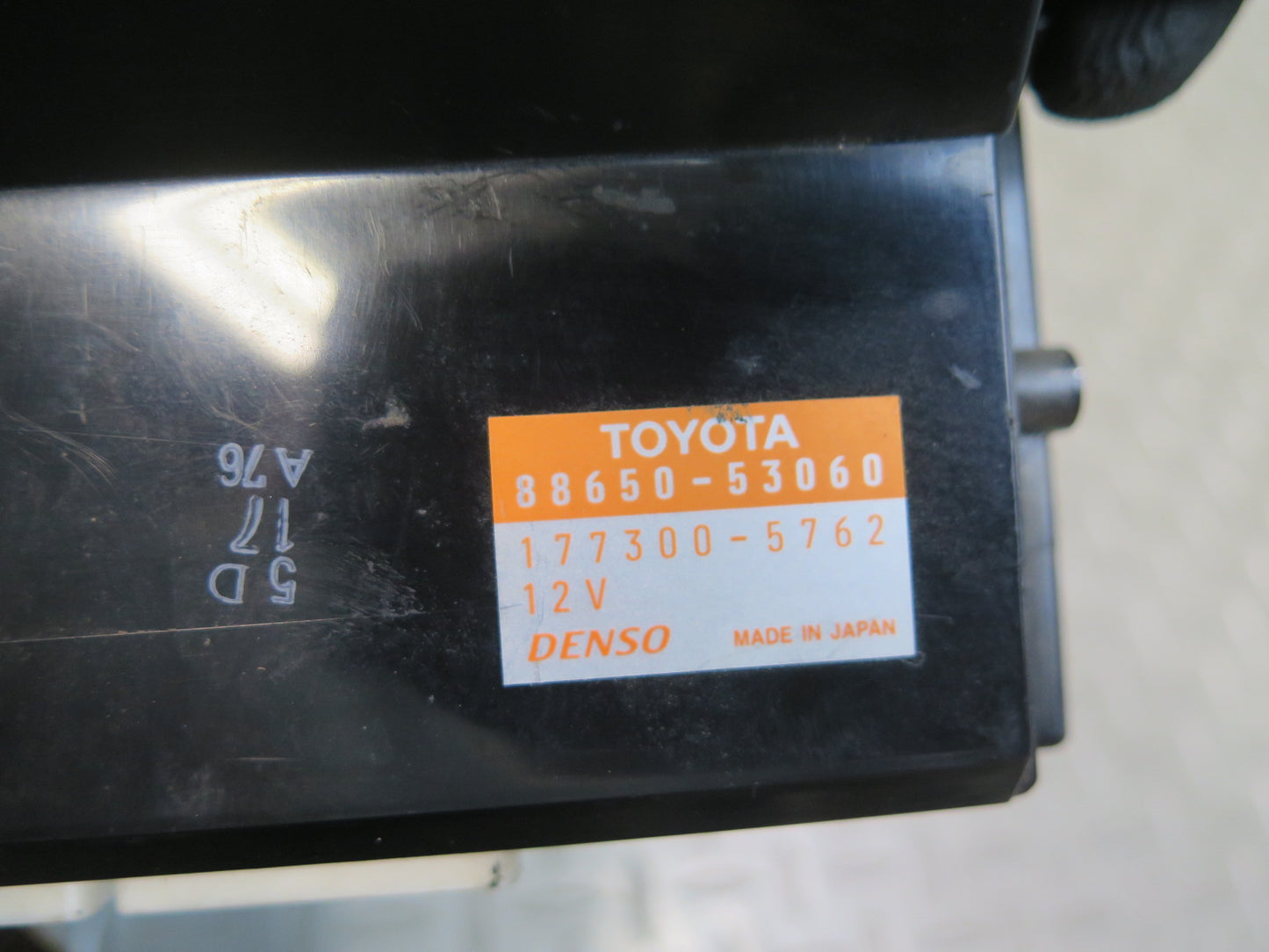 02-05 Lexus JCE10L IS300 A/C Heater Climate Control Switch Panel 88650-53060 OEM