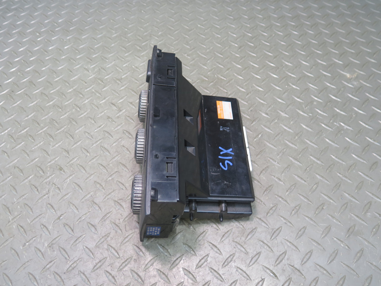 02-05 Lexus JCE10L IS300 A/C Heater Climate Control Switch Panel 88650-53060 OEM